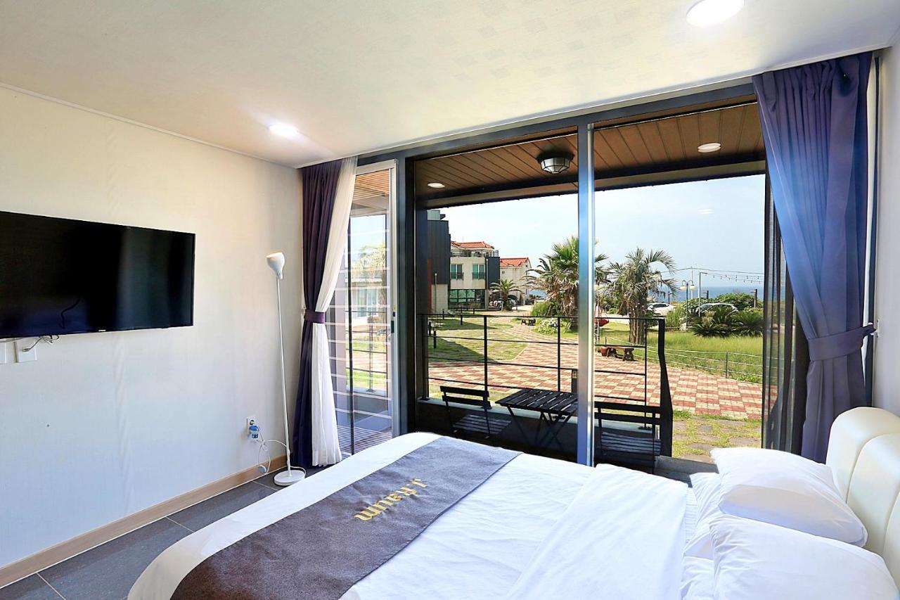 J Raum Resort Seogwipo Exterior photo