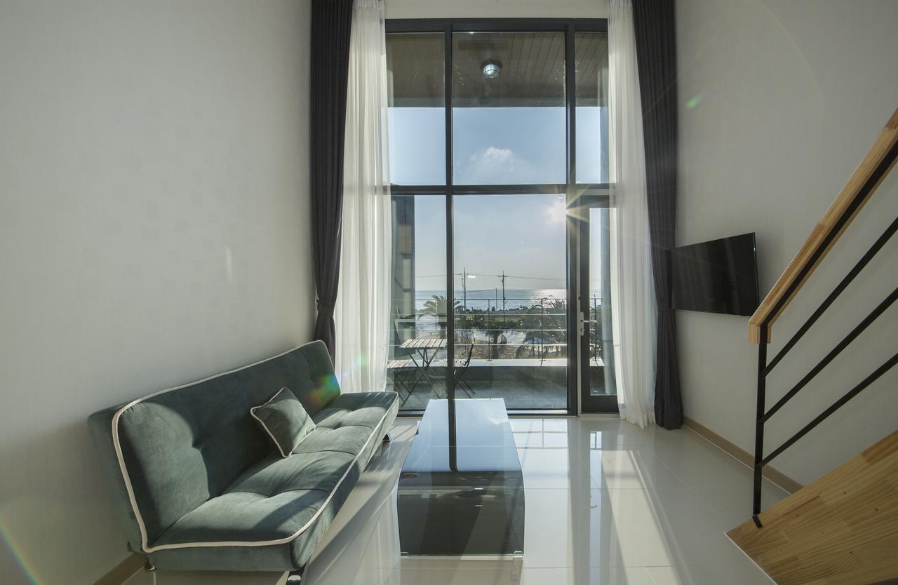 J Raum Resort Seogwipo Exterior photo